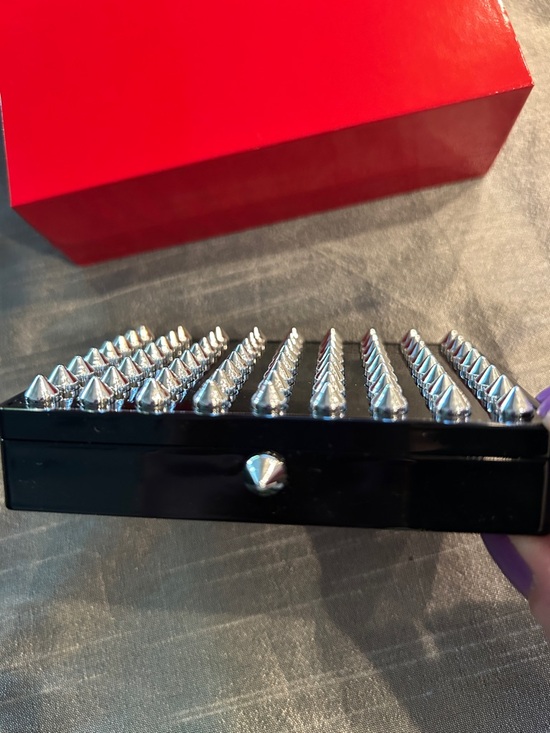 ♥️🖤Christian Louboutin Abracadabra refillable case with mirror 🖤♥️ - Picture 10 of 14